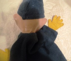 stoopy yellow_09
